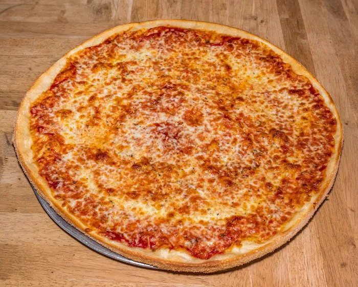 Gotham Pizza Picture 5