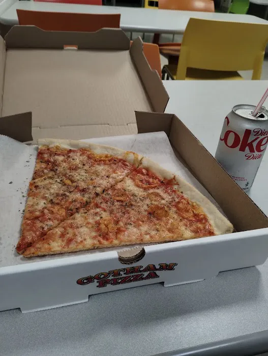 Gotham Pizza Picture 2