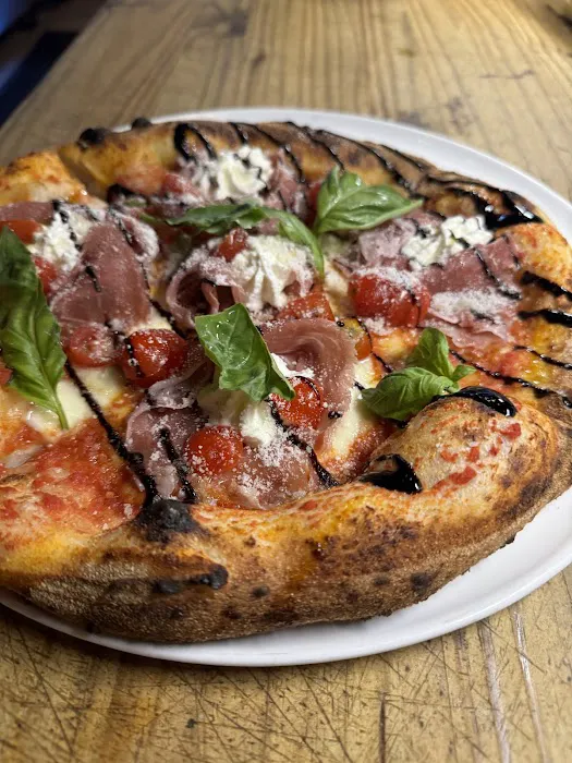 Enzo Bruni La Pizza Gourmet - UES Picture 3