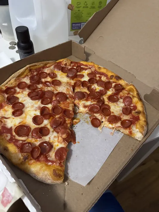 Supreme Eats Pizza And Pasta Picture 1