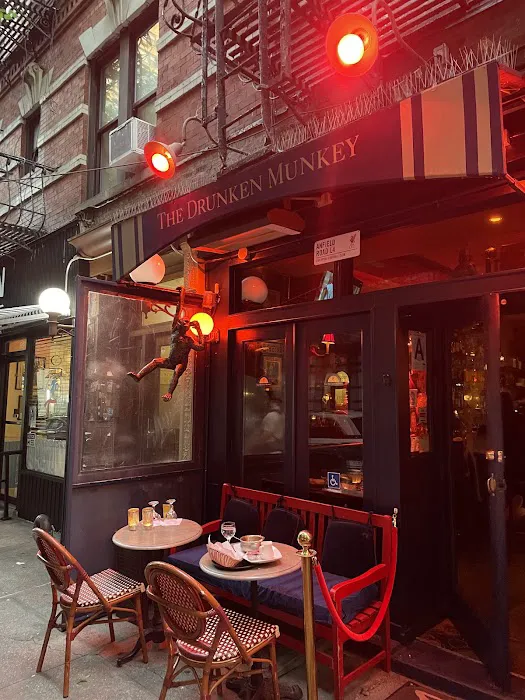 The Drunken Munkey - UES Picture 5