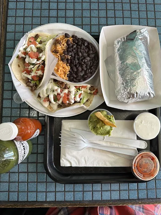 Burritos Y Mas NY Picture 4