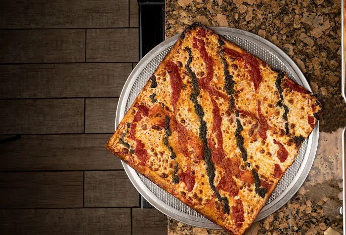 Village Square Pizza - Upper West Side Picture 2