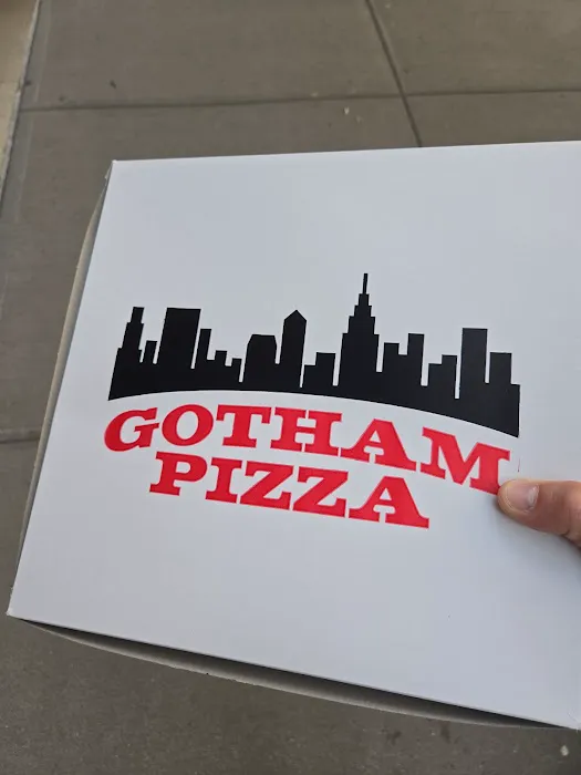 Gotham Pizza Picture 3