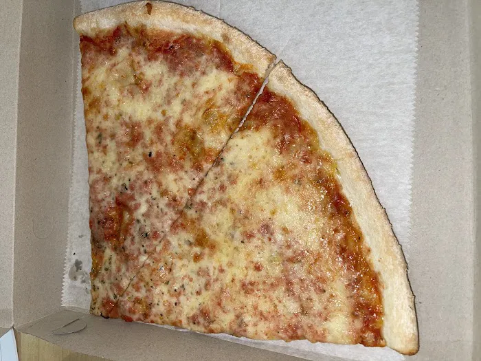 Gotham Pizza Picture 6