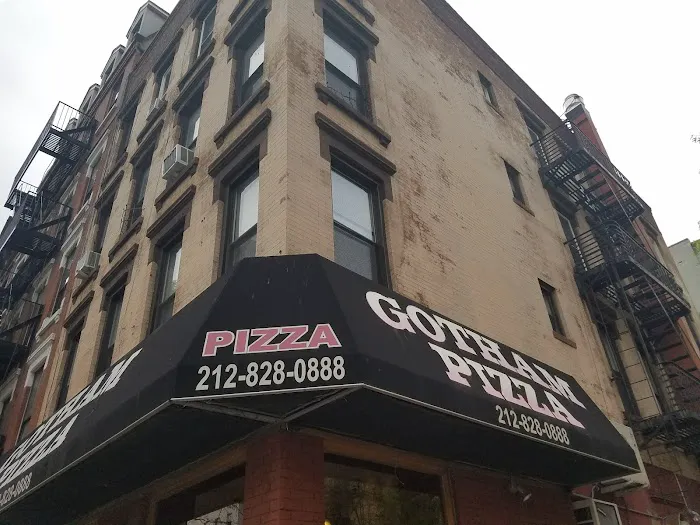 Gotham Pizza Picture 2