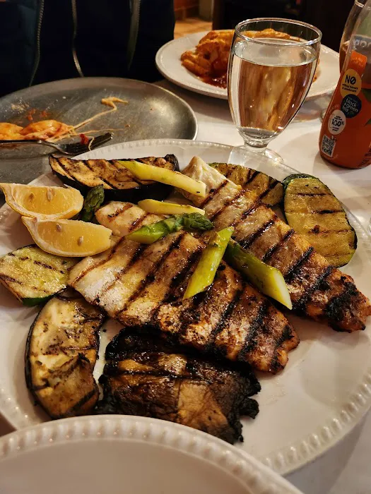 Gino's Pizza Picture 8