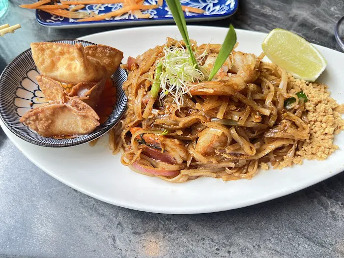 Chu Ros Thai NYC Picture 4