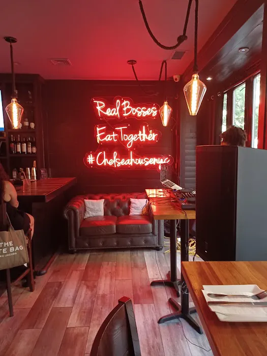 The Chelsea House Picture 4