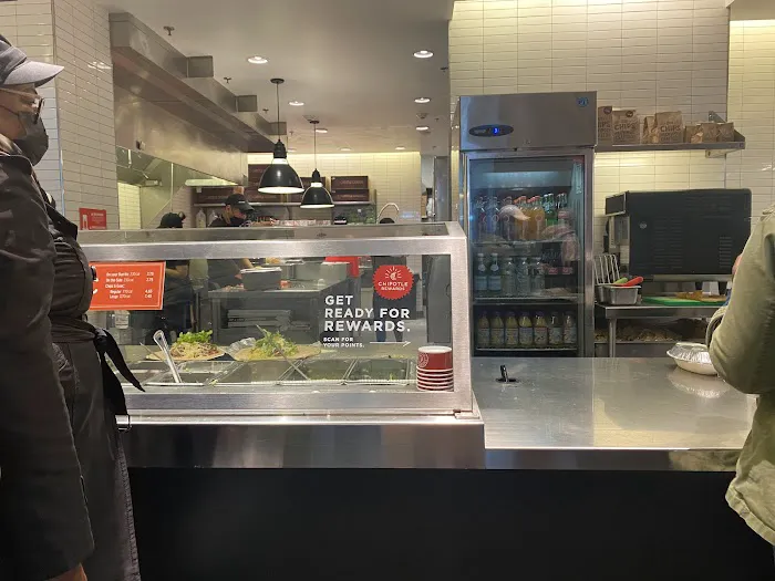 Chipotle Mexican Grill Picture 4
