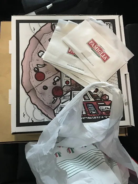 Famous Famiglia Pizzeria Picture 10