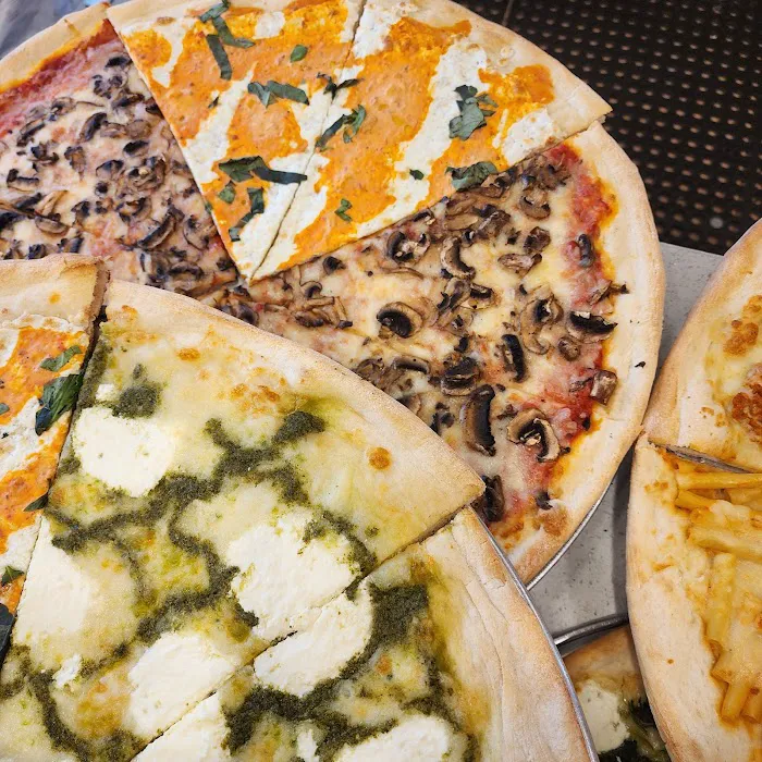 Roma Pizza Picture 7