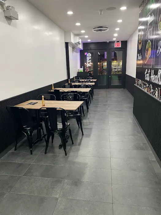 Maya Mexican Grill Picture 6
