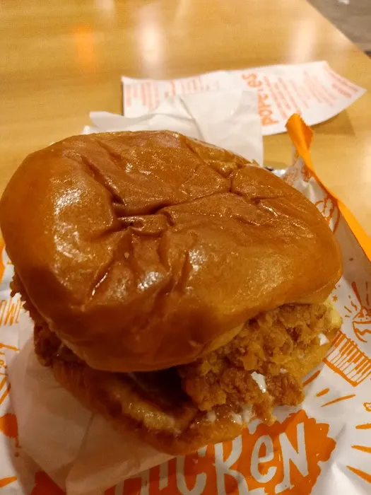 Popeyes Louisiana Kitchen Picture 2