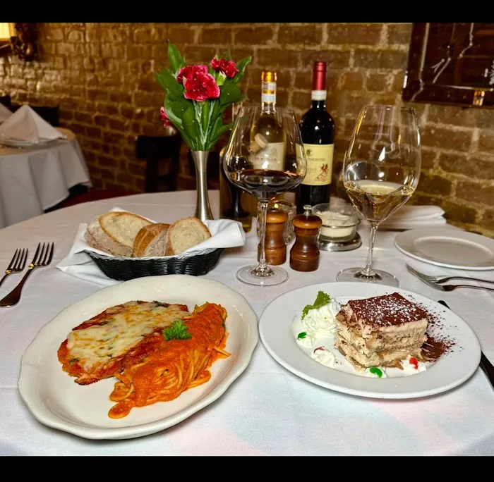 IL Carino Restaurant Picture 8
