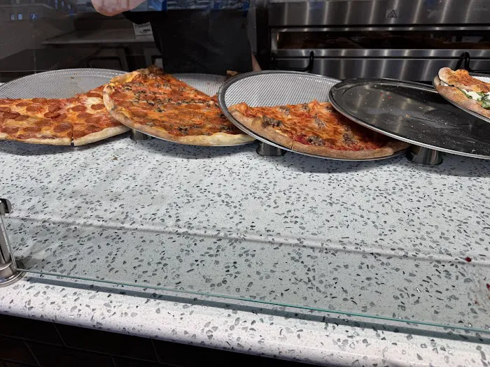 Made In New York Pizza Picture 4