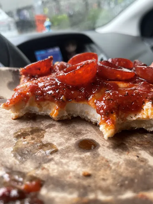 Made In New York Pizza Picture 3