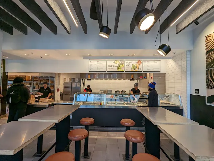 Chipotle Mexican Grill Picture 8