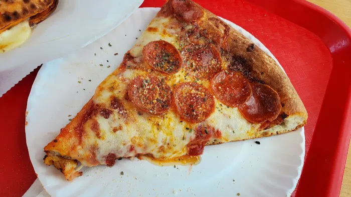 Cheesy Pizza Picture 2