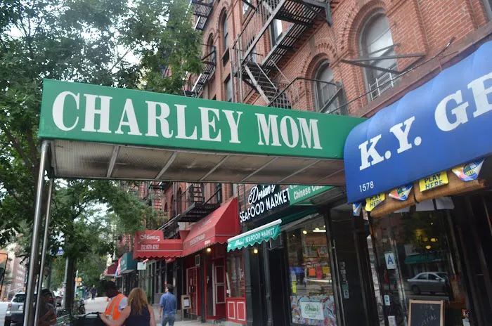 Charley Mom Picture 4