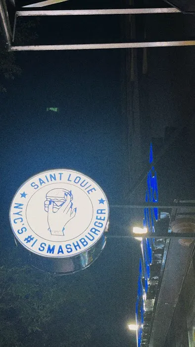 SAINT LOUIE SMASHBURGER Picture 2