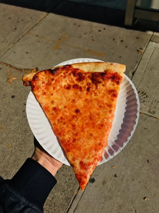 Sal and Carmine Pizza Picture 9