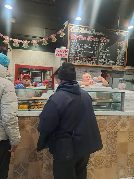 Sam’s Famous Pizzeria Picture 3