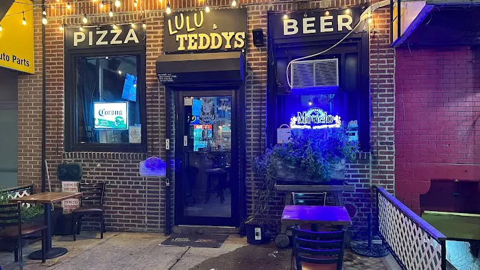 Teddy's F&B Bar & Grill Picture 1