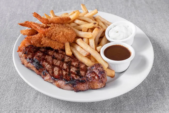 Teddy's F&B Bar & Grill Picture 6
