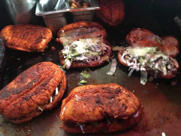 Antojitos mexicanos doña vero Picture 2