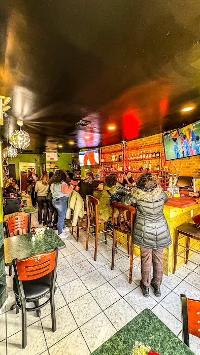 Area Latina Bar & Grill Picture 5