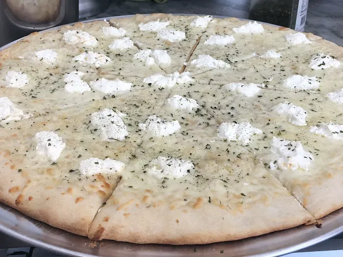 Supreme Pizza NY Picture 10