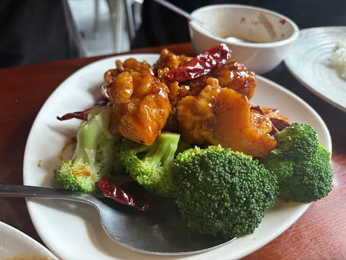 Ollie’s Chinese Noodle Shop & Grill (成都印象) Picture 1