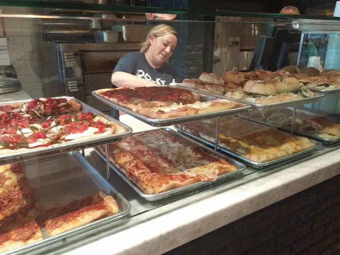 Broadway Pizza Picture 9