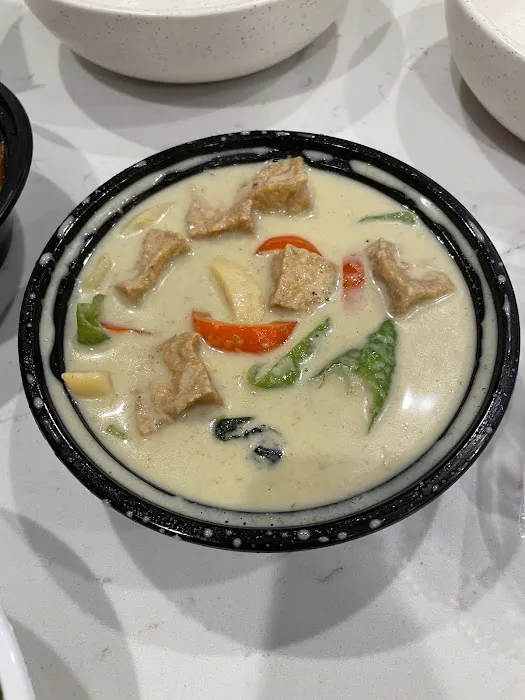 Living Thai Cuisine Picture 6