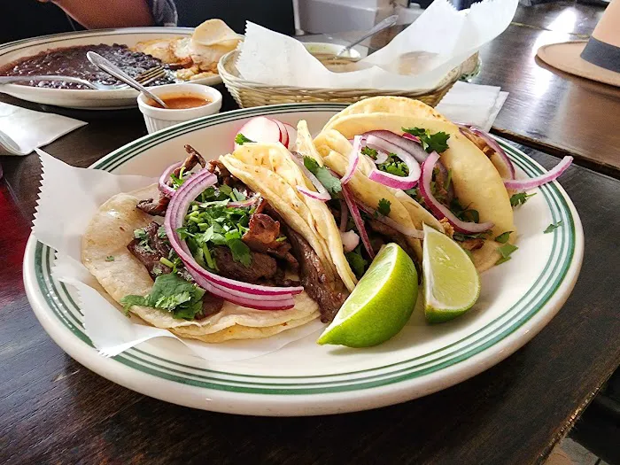 Pipo's Restaurant Picture 4