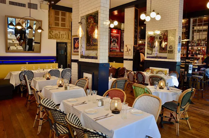 Cafe du Soleil Picture 4