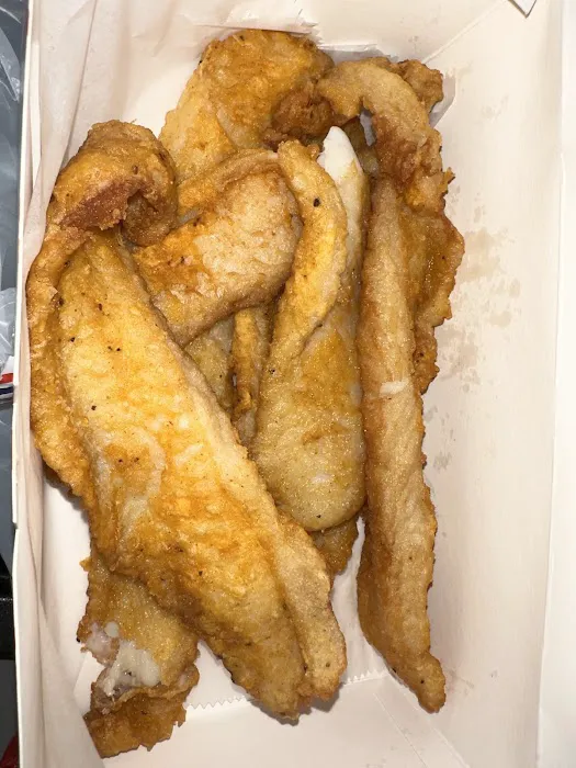 Dallas Chicken & Biscuits Picture 3