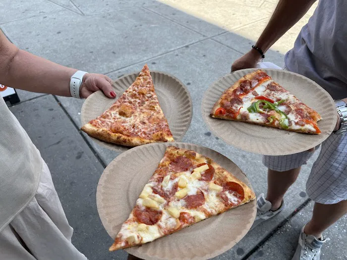 Limon Pizzeria Halal Picture 3