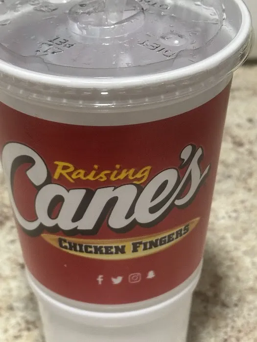Raising Cane's Chicken Fingers Picture 8