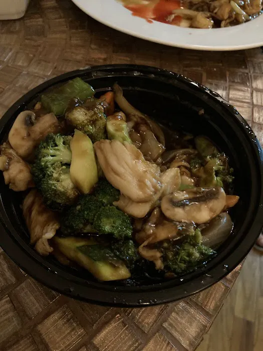 Golden Dragon Picture 3