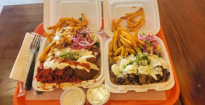Burger & Gyro Picture 3