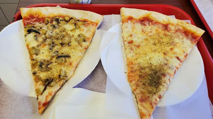 Pizza Plus Picture 1