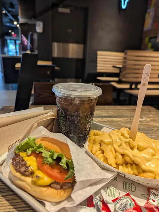 Shake Shack Harlem Picture 2