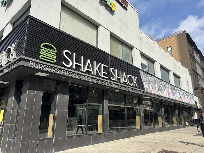 Shake Shack Harlem Picture 5