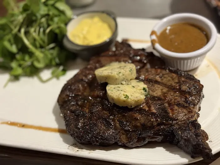 PB Brasserie steak house Picture 6