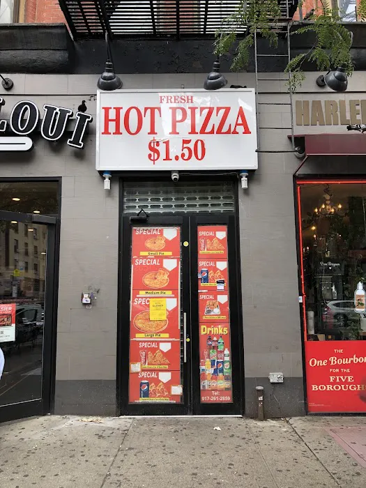 Fresh Hot Pizza Picture 2