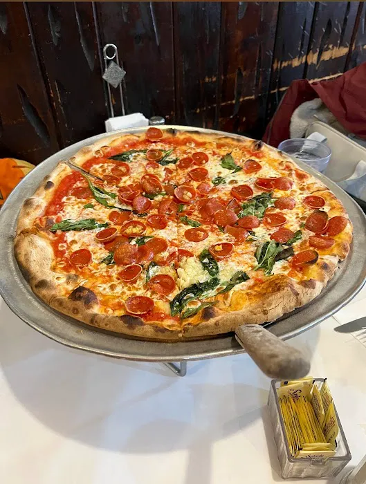 Patsy's Pizzeria Picture 4