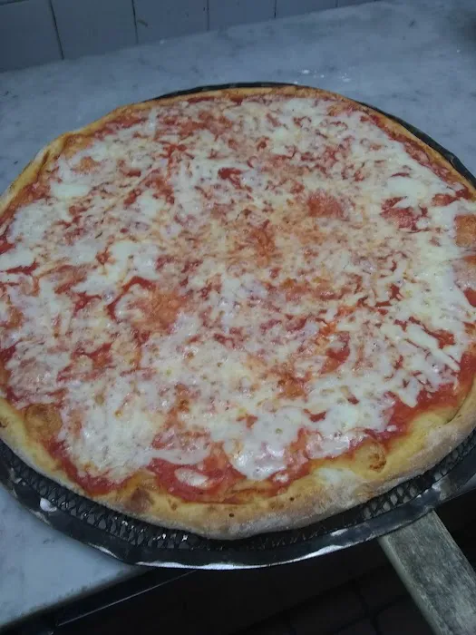 Kennedy Chicken and Pizza Picture 4