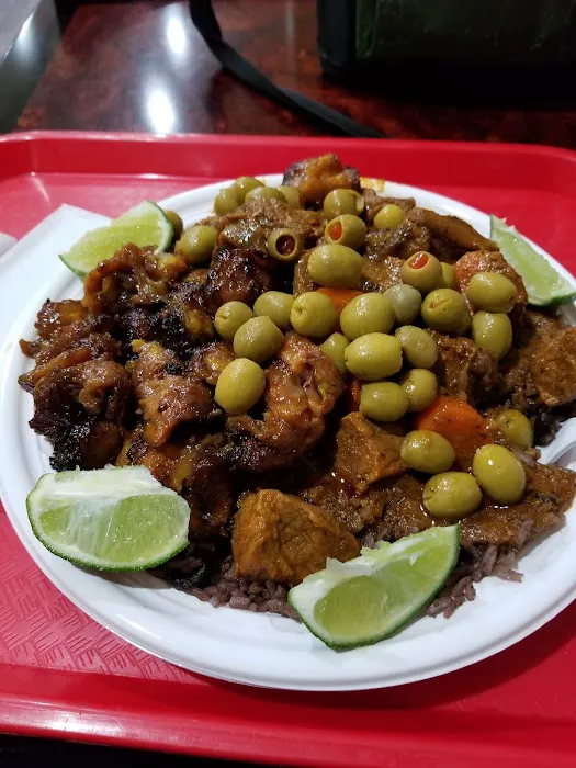 Tropical Grill Picture 6